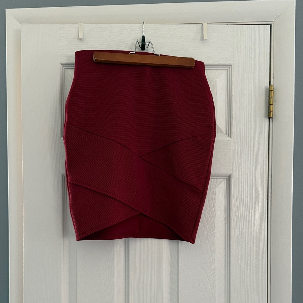 Joe Benbasset Maroon Pencil Skirt